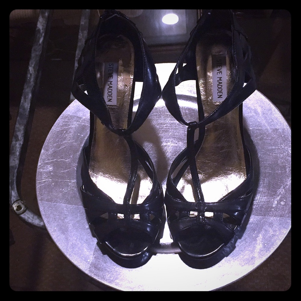 Steve Madden Black Strappy heels w/ Platform